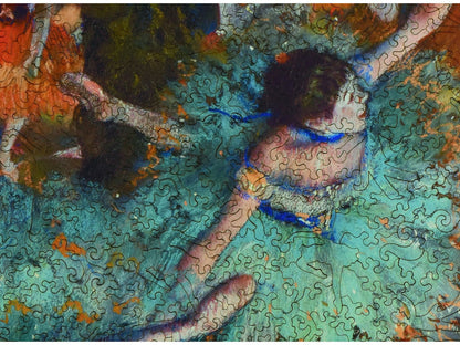 A closeup of the front of the puzzle, Green Dancer.